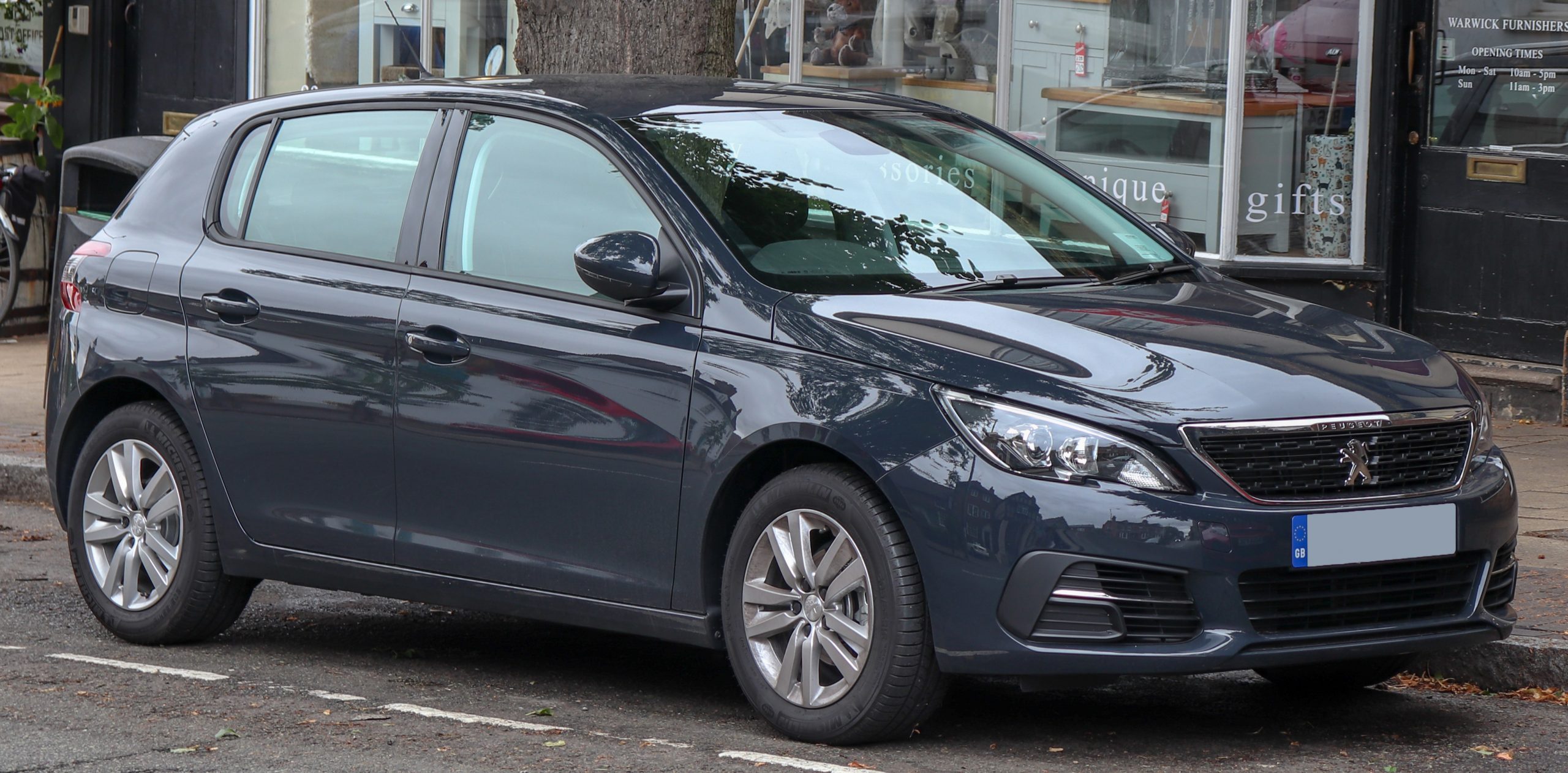 peugeot 308 carro para evitar