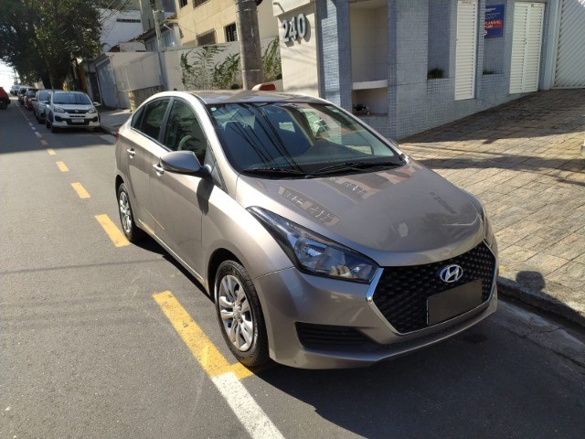 Hyundai HB20S 1.0 - 75 cv