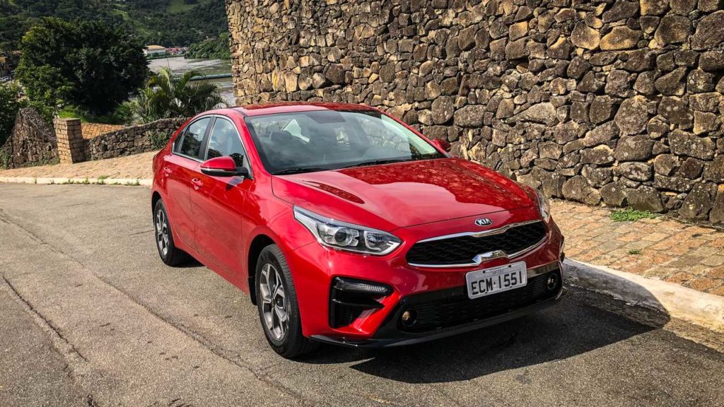 Kia ​​Cerato 2.0 AT - 10,5 segundos