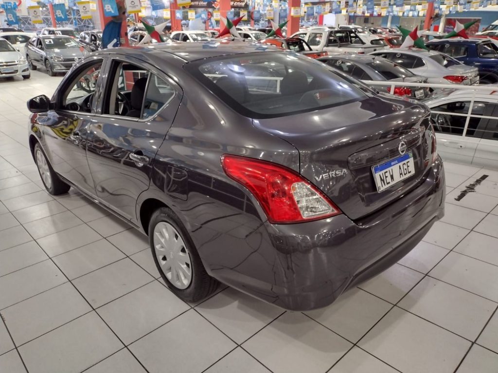 Nissan Versa 1.6