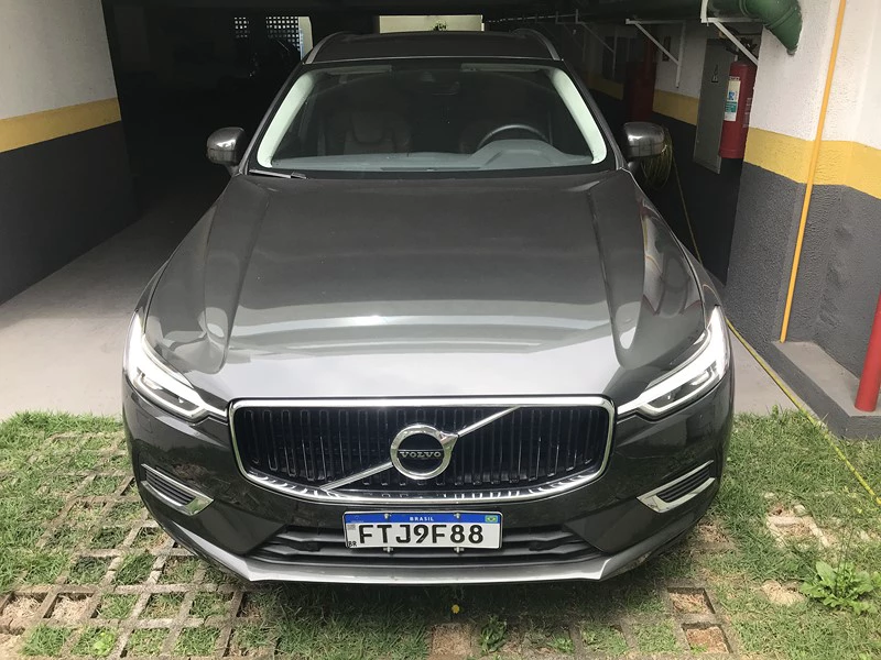 Volvo XC60 T8