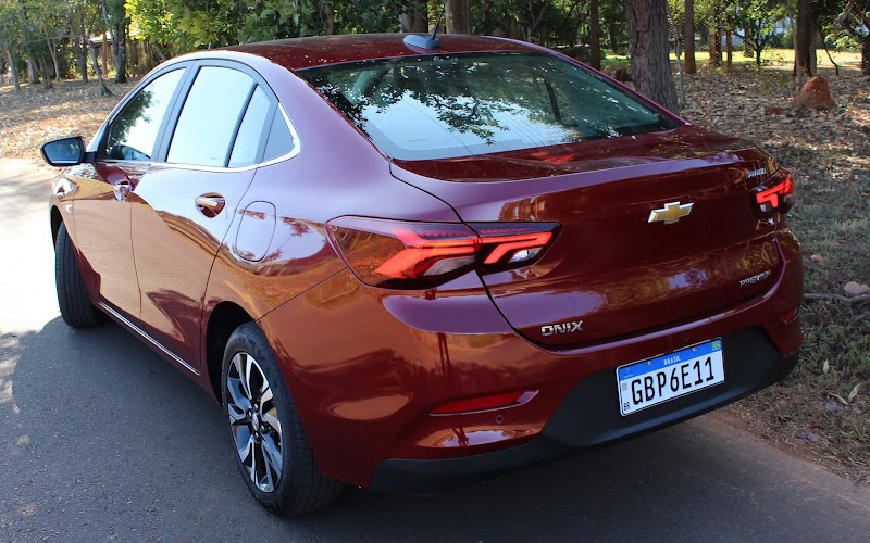 Chevrolet Onix Plus