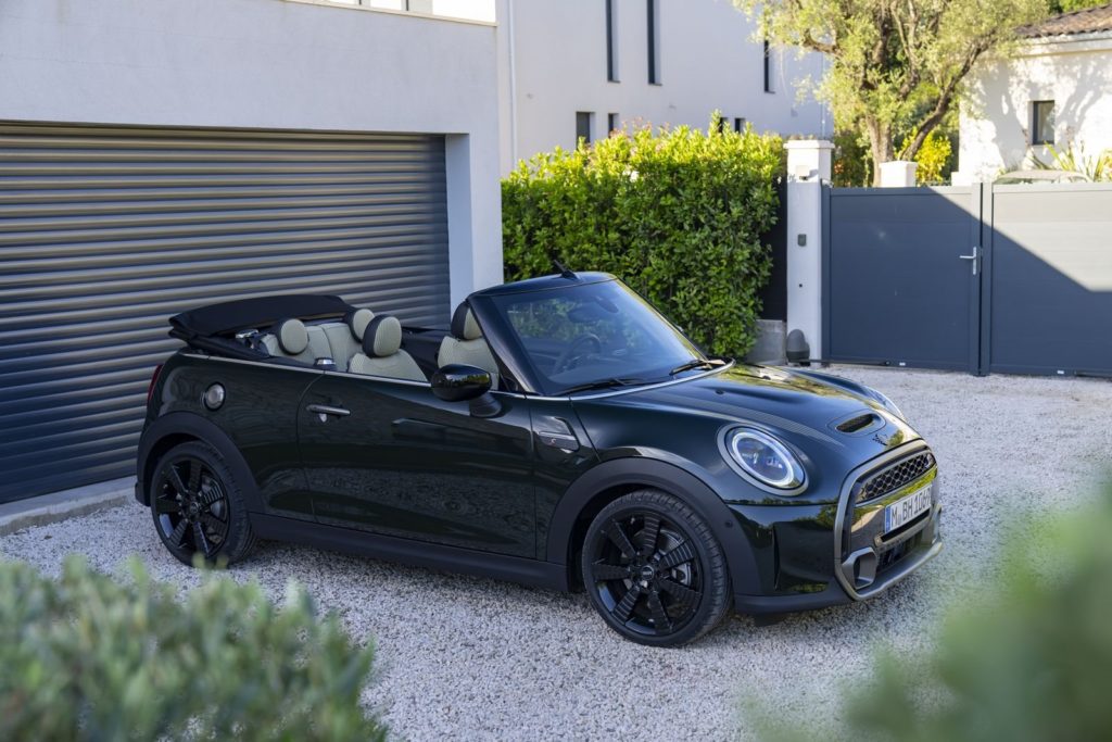 Mini Cooper Cabrio: 160 litros