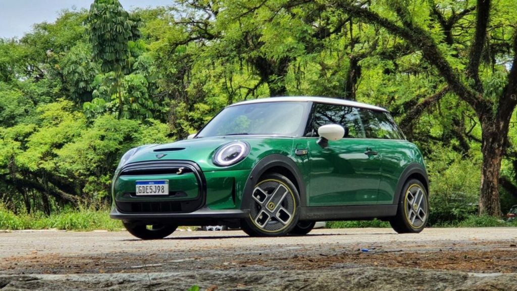 Mini Cooper S: 211 litros