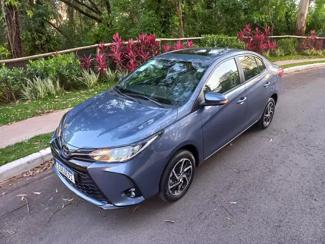 Toyota Yaris Sedan XL 1.5 CVT -  96.390 reais