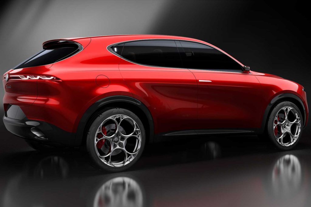 Alfa Romeo small e-SUV