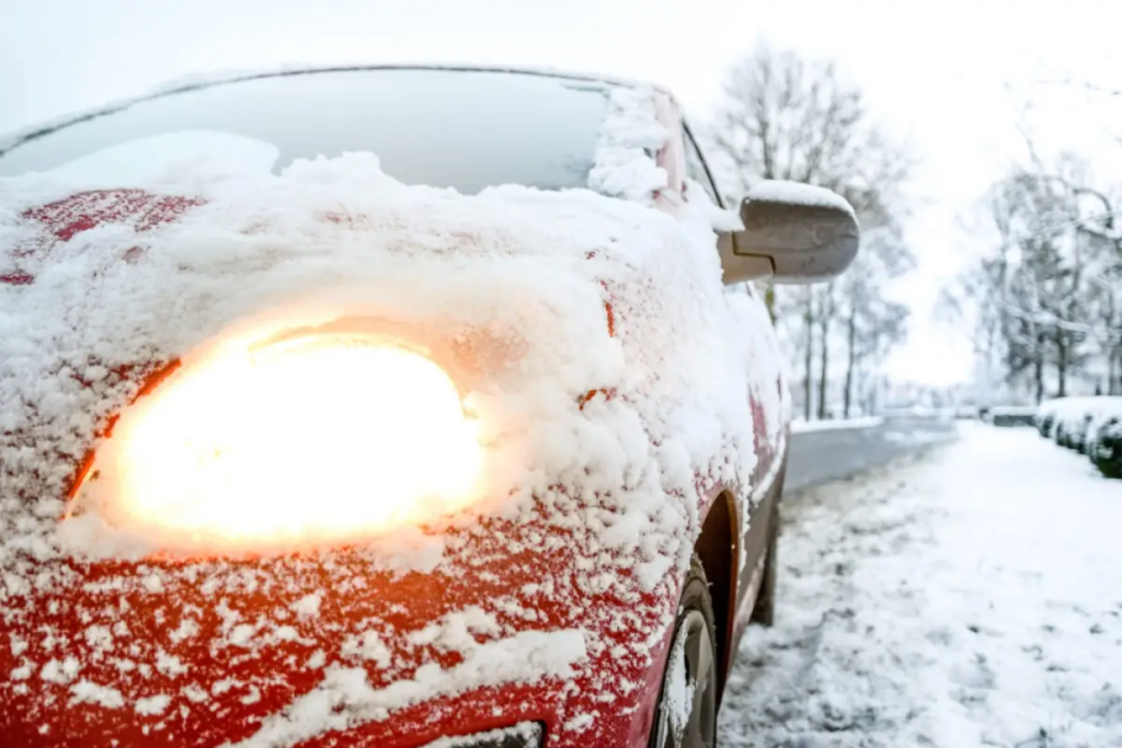 Você esquenta o carro antes de sair em dias frios?