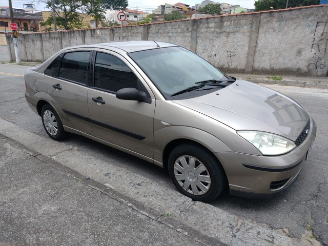 Ford Focus Sedan GLX 1.6 2007